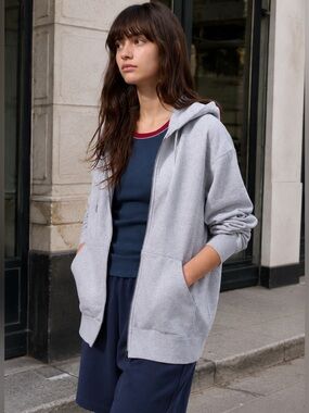 Uniqlo Light Gray Full-Zip Hooded Sweatshirt